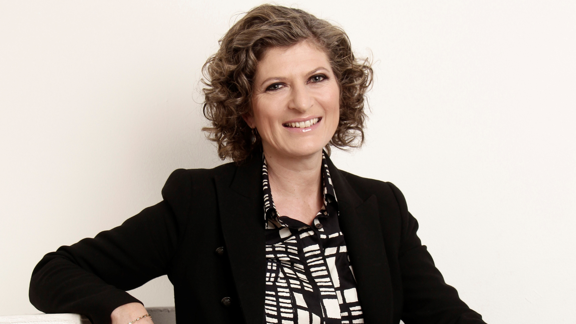 EP. 15 In Conversation With Mary Ann Sieghart, journalist, columnist and author of The Authority Gap