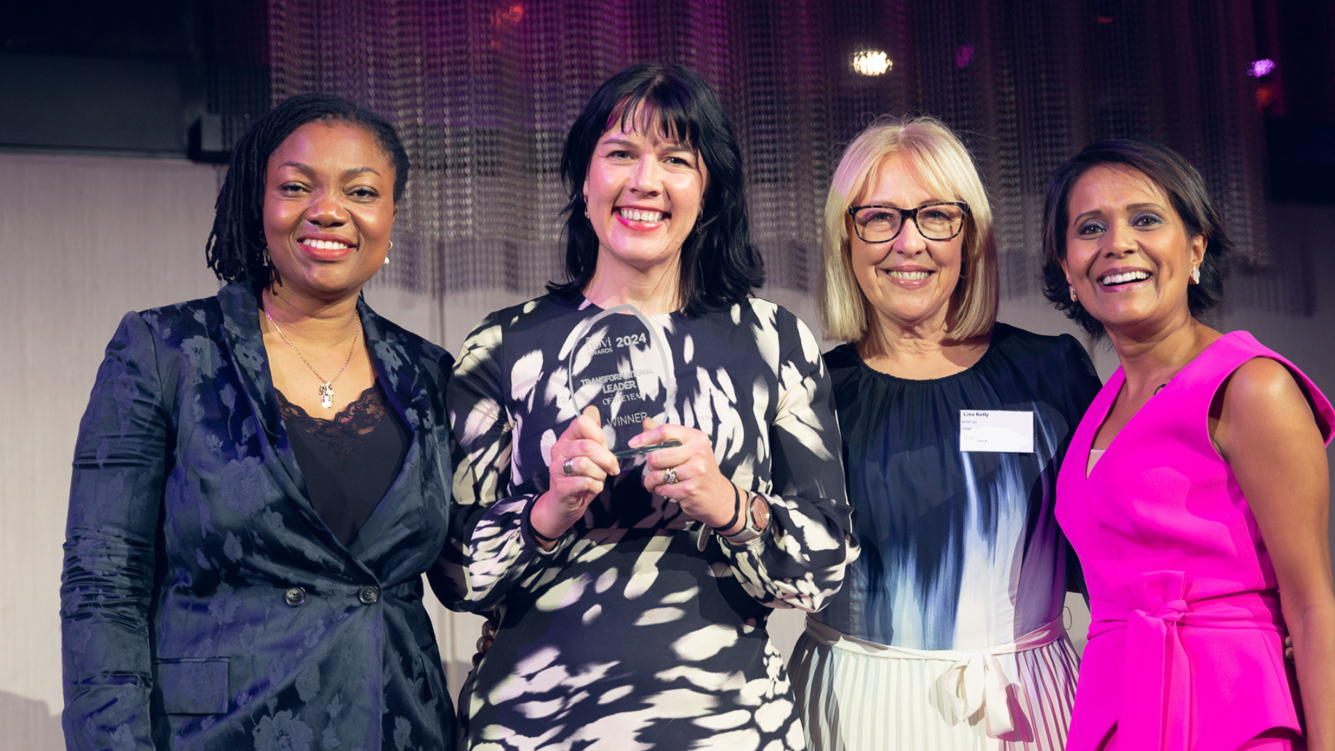 Alvarez & Marsal Sponsors Transformational Leader Category at The Novi Awards 2025